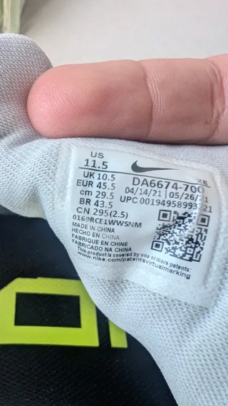 Zapatillas Nike Pegasus  amarillas Verdes y Naranj