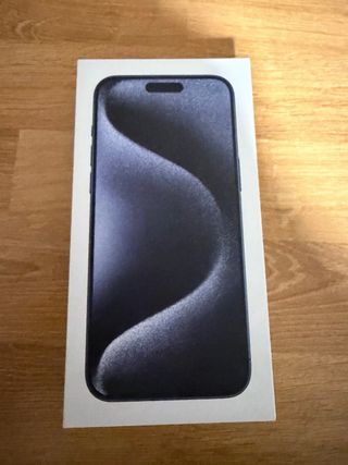 iPhone 15 Pro Max 256GB Azul Titanio sin arañazos