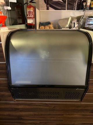 Vitrina expositora refrigerada