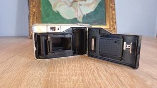 Nikon Lite-Touch Zoom70W AF Cámara