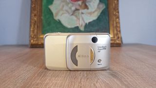 Nikon Lite-Touch Zoom70W AF Cámara