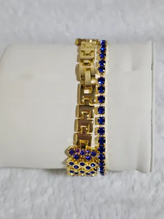 Conjunto de Joyas y Reloj Dorado con Azul