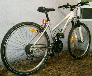 Bicicleta Montaña Rockrider GRIS