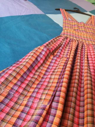 Vestido peto cuadros vintage naranja y rosa