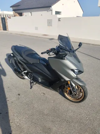 Yamaha TMAX 560 Tech MAX