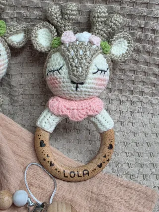 Canastilla bebé crochet ciervo y chupetero