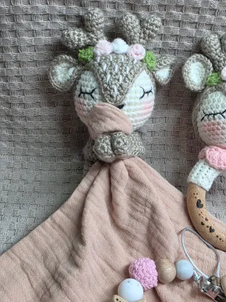Canastilla bebé crochet ciervo y chupetero