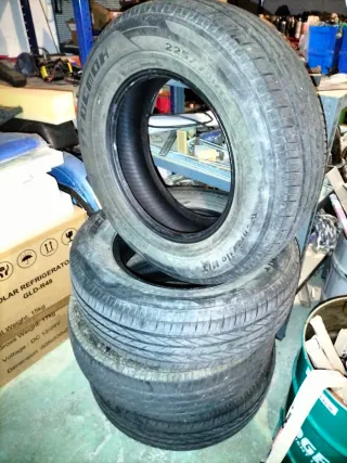 Neumáticos 225/70/16