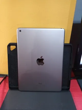 iPad 6ª Gen 32GB Plata