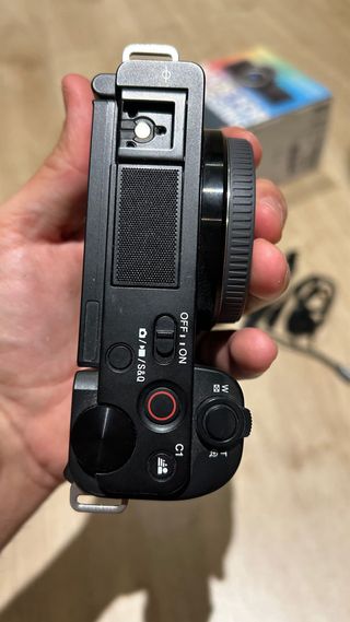 Sony Alpha ZV-E10 - solo cuerpo
