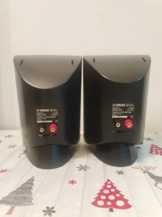 Altavoces YAMAHA HiFi 120W x2 Impecables