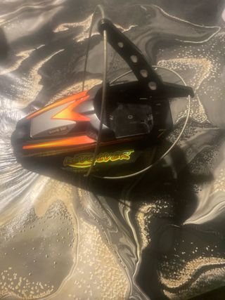 Coche de juguete Revolver