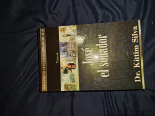 Colección biografias Kittim silva