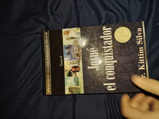 Colección biografias Kittim silva