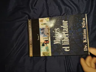 Colección biografias Kittim silva