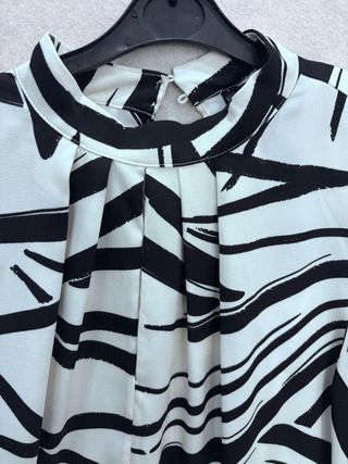 Blusa Mango Estampada Talla M