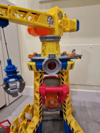 Grúa Patrulla Canina con accesorios