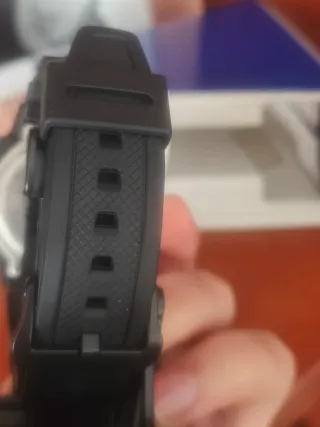 Reloj Casio modelo 3198 ae 1000W Dorado y Negro