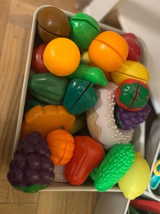 Cocinita de madera / Teatro marionetas y pizarra