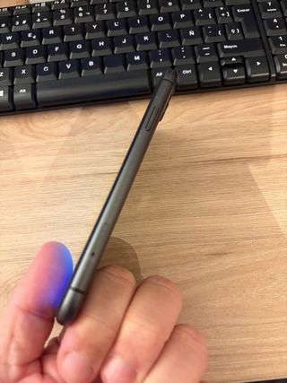 iPhone 11 64GB Gris Espacial