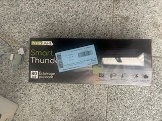 Luz exterior solar 180° Pratik LIGHT