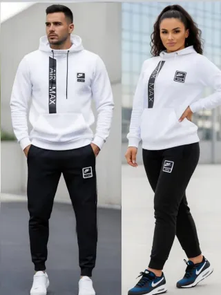 Chándal  Negro bordado