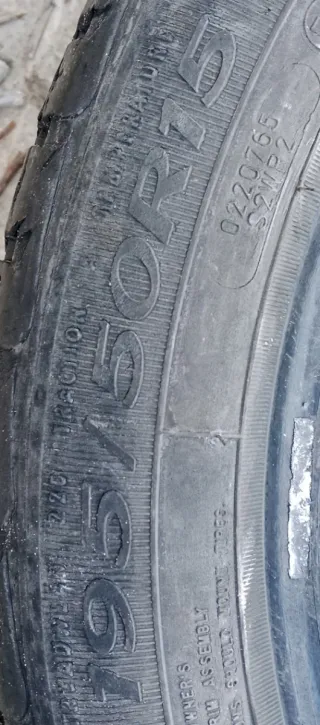 Neumático 195/50R15