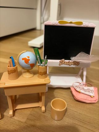 Barriguitas set clase con muñeca