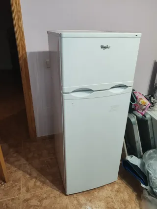 Nevera Whirlpool Blanca