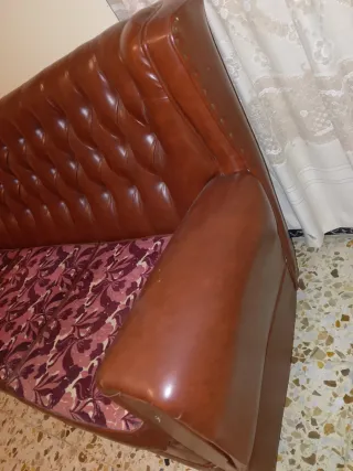 Sofá y 2 sillones de piel y tela