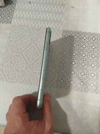 iPhone 11 128GB Negro para piezas de repuesto