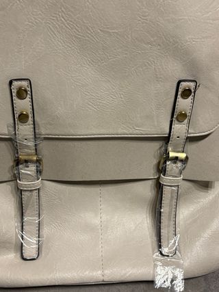 Zaino beige ecopelle con fibbie