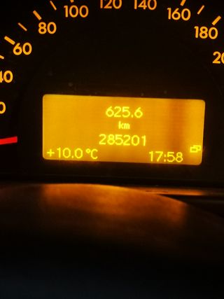 Mercedes-Benz Clase C220cdi  año 2000