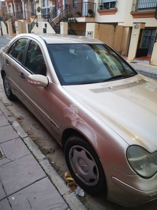 Mercedes-Benz Clase C220cdi  año 2000