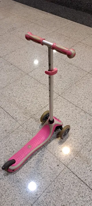 Patinete infantil rosa 3 ruedas