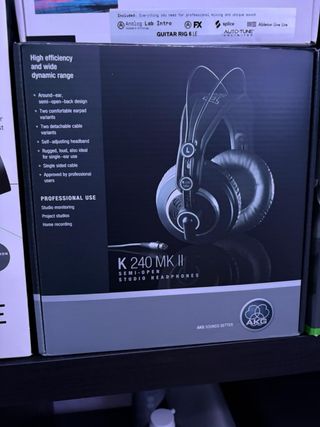 Auriculares AKG Studio Negros