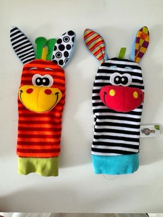 Sonajeros para pies y manos de bebé