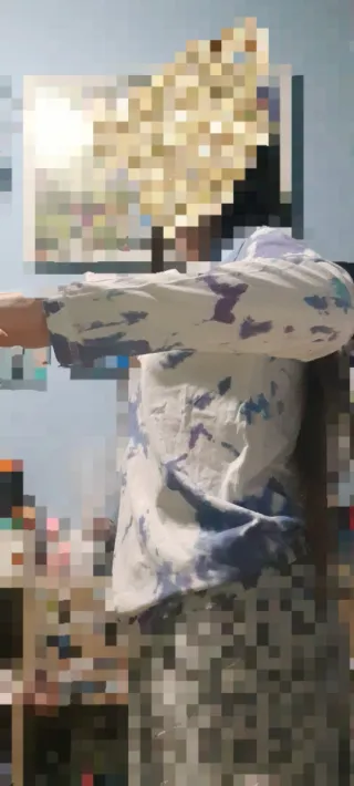 Camiseta manga larga tie-dye azul y morado