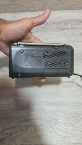 Radio Sony ICF-390 AM/FM Portátil