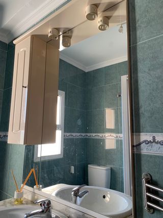 Se regala. Espejo de baño