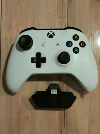 Xbox One S 500GB Ideal Fortnite y Rocket League