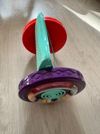 Espejo rodante B toys para bebé