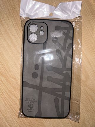 Funda Stussy para iPhone 12 nueva sin abrir.