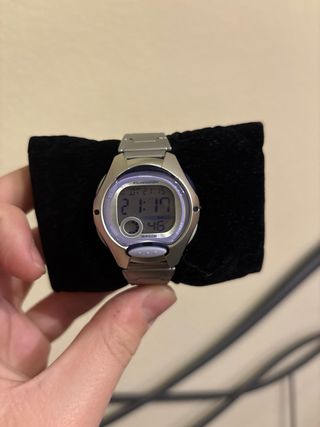 Reloj Casio Plata y Morado