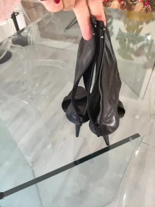 Sandalias Gianni Barbato Piel Negra Tacón