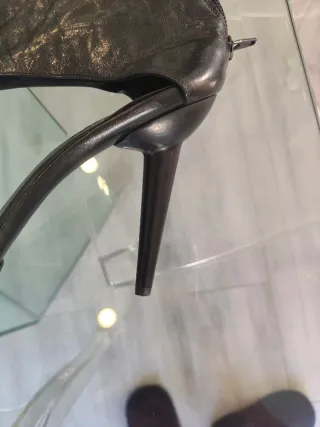 Sandalias Gianni Barbato Piel Negra Tacón