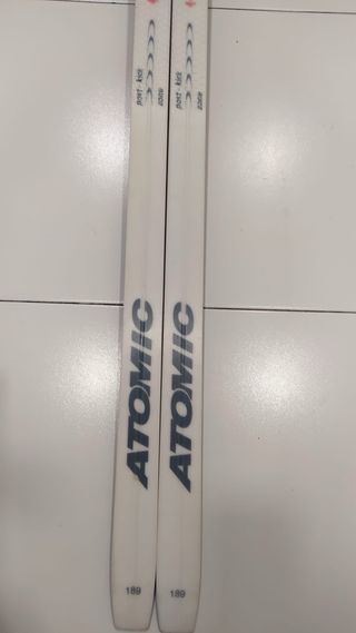 Esquís de fondo Atomic y botas salomon