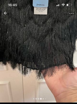 Falda Stradivarius flecos negra