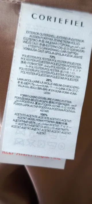 Abrigo blanco doble botonadura