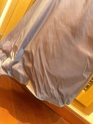 Elegante vestido de fiesta largo color topo